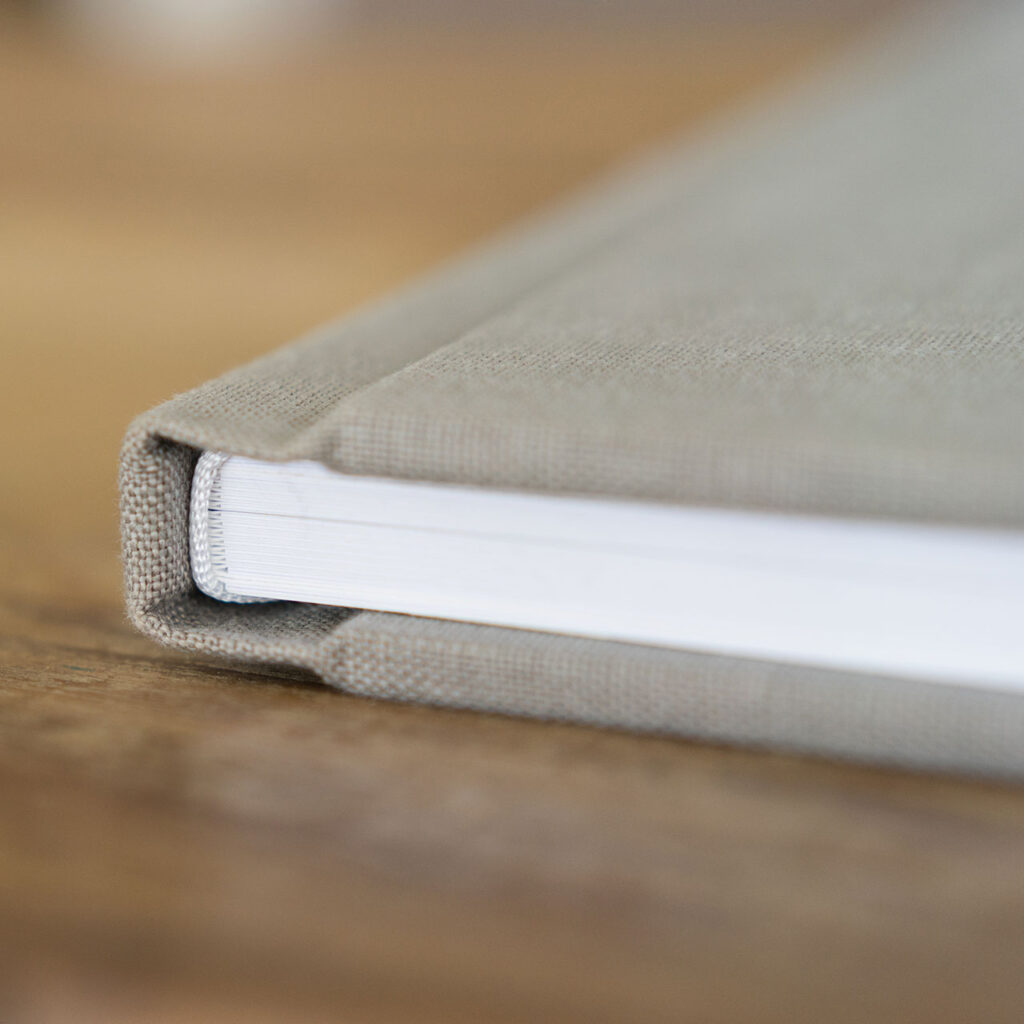 Linen heirloom album for family photography